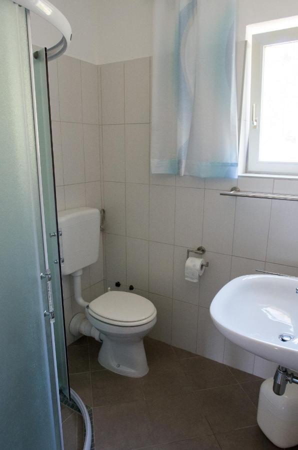 Appartement Milica Garden à Prvic Sepurine Extérieur photo