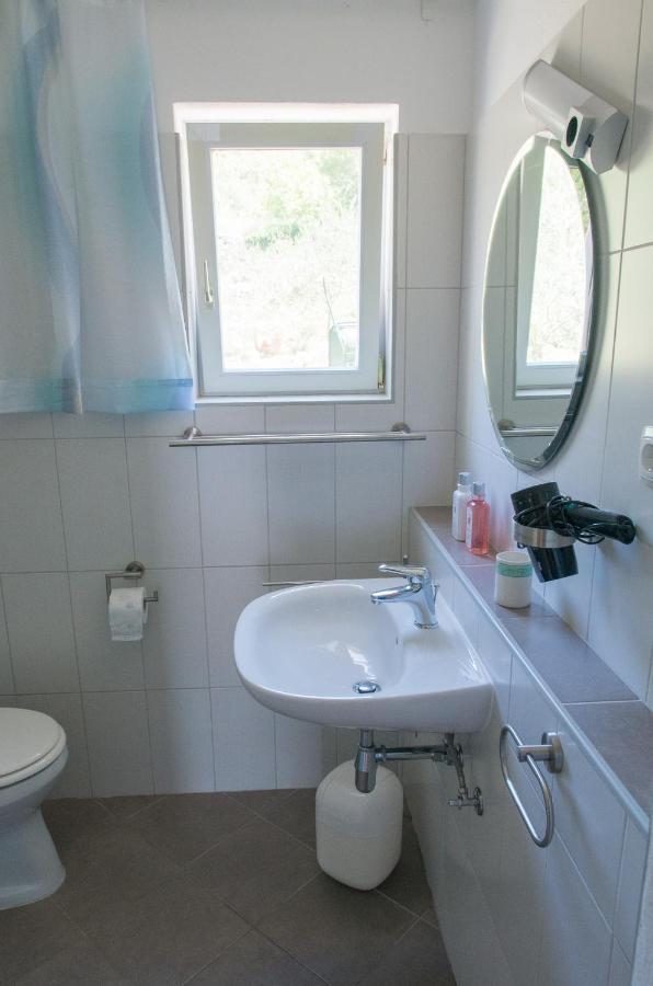 Appartement Milica Garden à Prvic Sepurine Extérieur photo